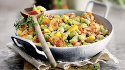 Specialit&agrave; in Padella - Po&ecirc;l&eacute;e color&eacute;e de sp&auml;tzle