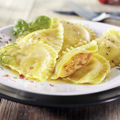 Pasta - Mezzelune Pomodoro e Mozzarella
