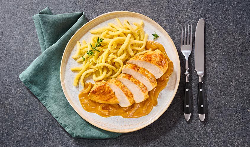 Piatti Gourmet - Poulet à l'oignon et spätzli
