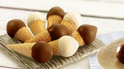 Coni - Mini-cornets black & white (taille env. 8 cm)