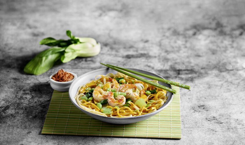 Plats gourmets - Linguine mit Crevetten in roter Currysauce 