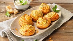 Snack di Pasta Sfoglia - Mini K&auml;seschnecken