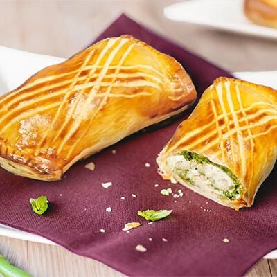 Panati / Preparati / Marinati - Poitrine de poulet en p&acirc;te feuillet&eacute;e avec mousse d'asperges