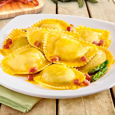 Pasta - Mezzelune Spargeln-Speck