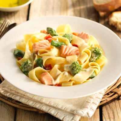 Pasta - Tagliatelle mit Lachs