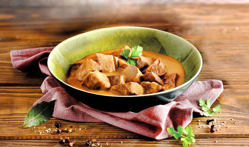 Carne - Hirschpfeffer mit Sauce