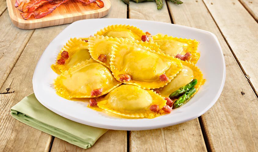 Pasta - Mezzelune Spargeln-Speck