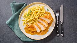 Piatti Gourmet - Poulet &agrave; l'oignon et sp&auml;tzli