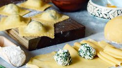 Pasta - Ravioli mit Ricotta, Spinat und Bergbutter