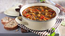 Zuppe - Ungarische Gulaschsuppe