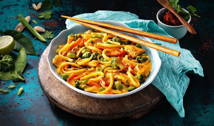 Asia - Spadellata Asiatica al Curry Rosso Thailandese