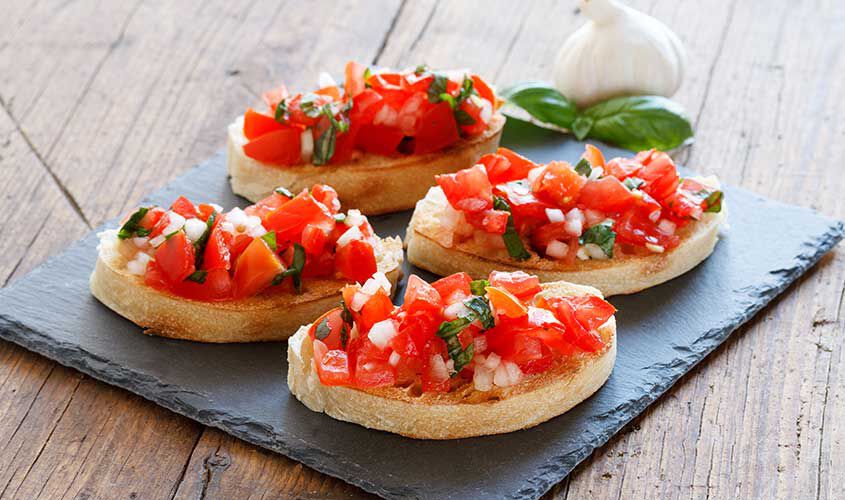 Cuisinés - Pomodori a Dadini alla Mediterranea